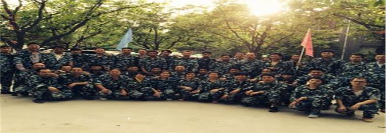 2015年陜西臻誠實業(yè)集團拓展訓練，讓團隊攻無不克，戰(zhàn)無不勝！